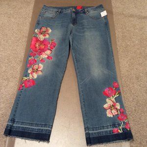 Wide Leg Jeans with Floral Embroidery Size 16 NWT